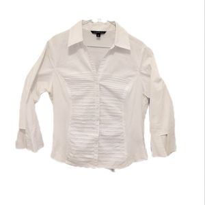 Zac and Rachel. Women's 3/4 sleeve, button down top. Size: XL